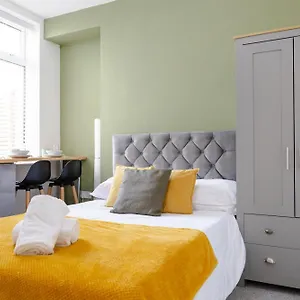 Bay Apartment